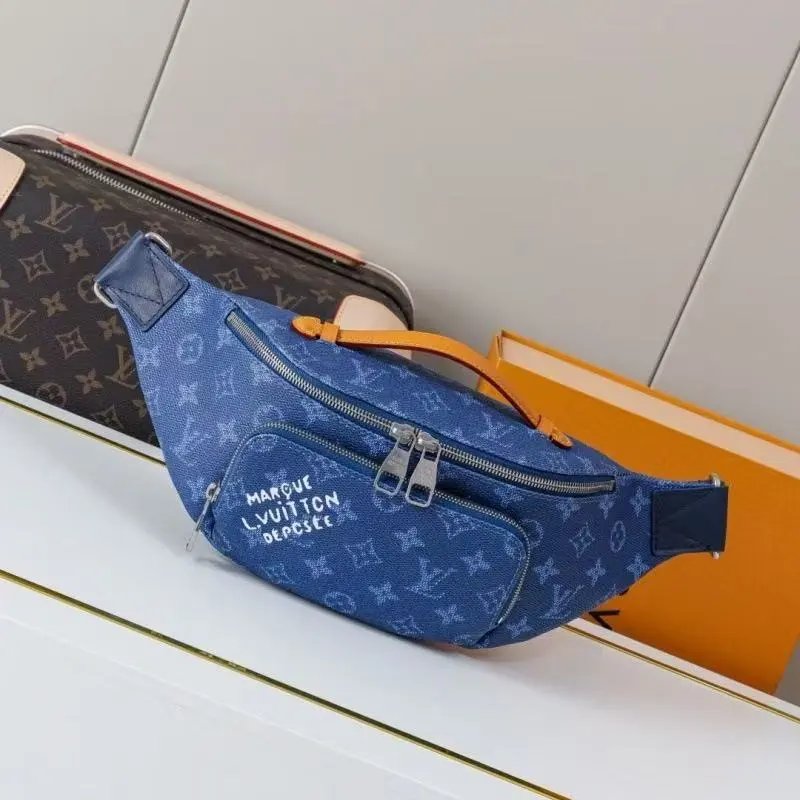 Louis Vuitton Crossbody Bags W2C-152 Monogram Bag with Detachable Pouch — 10