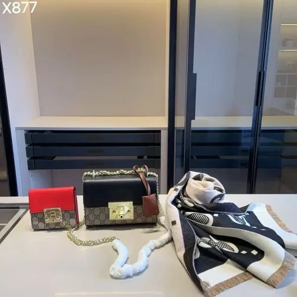 Prada Galleria Saffiano Leather Black Handbags - 8