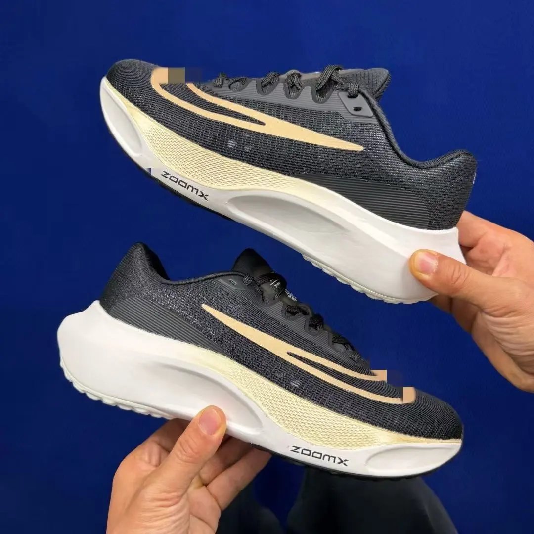 Nike Sneakers Zoom Fly 5 — 16