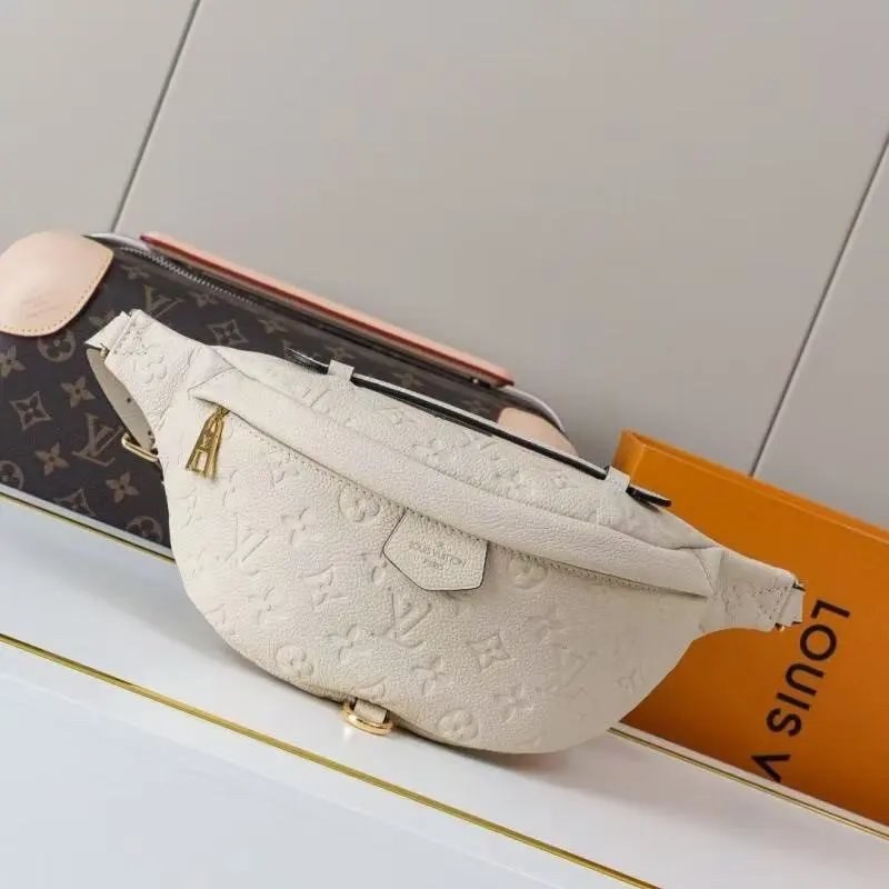 Louis Vuitton Crossbody Bags W2C-152 Monogram Bag with Detachable Pouch — 7