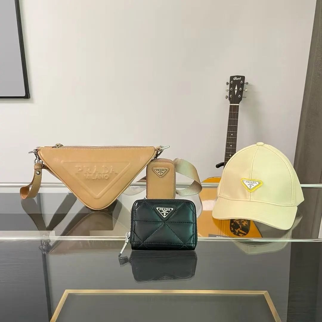 Louis Vuitton Wallets & Card Holders Monogram and Damier-pattern — 35