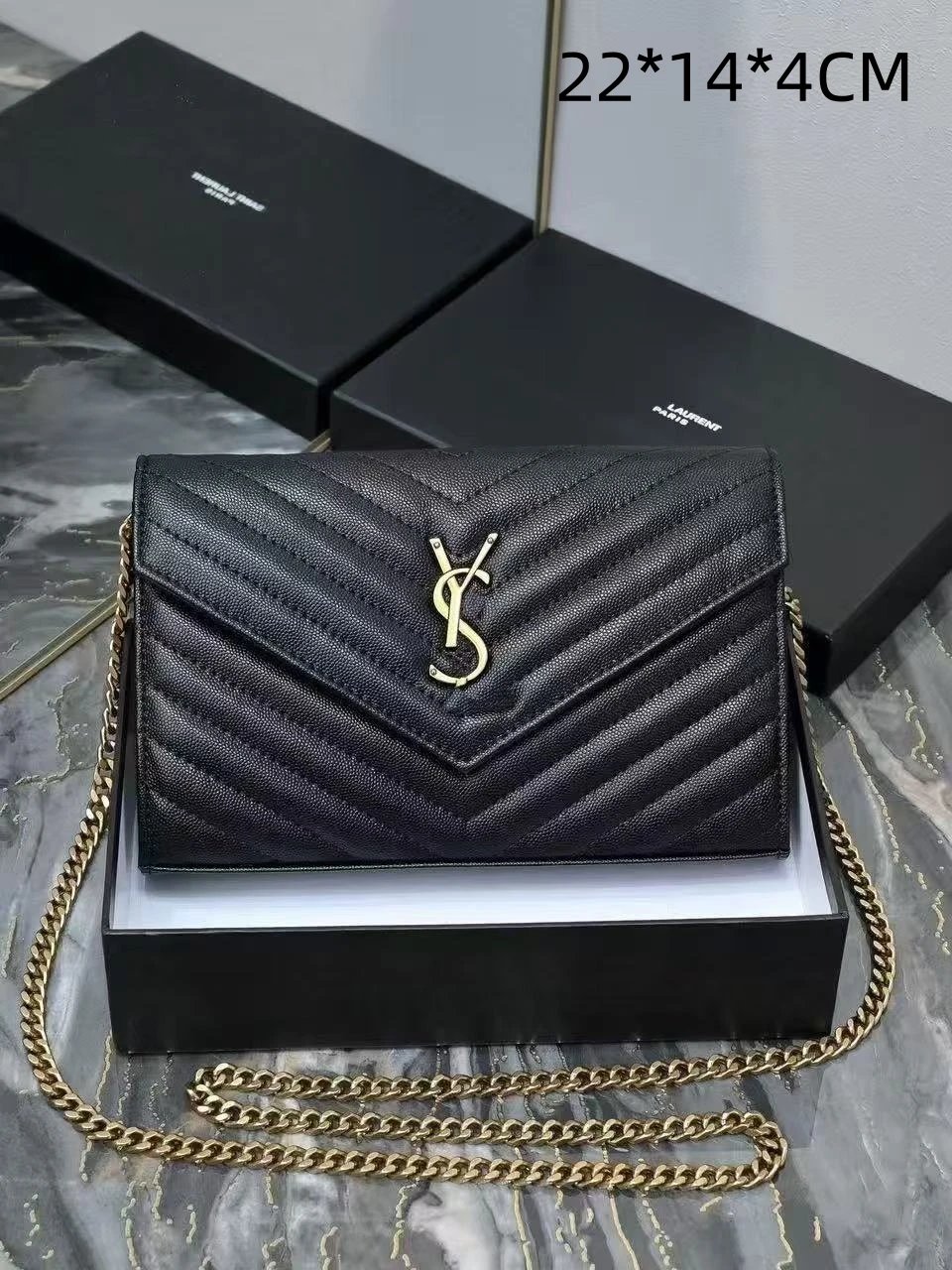 Saint Laurent Crossbody Bags 2068 quilted envelope chain bag — 15