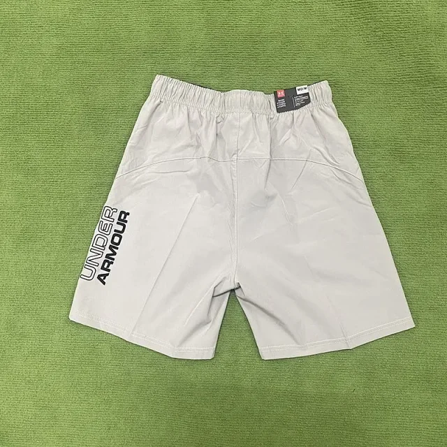 Under Armour Shorts Woven drawstring athletic with zip pockets product detail image 4