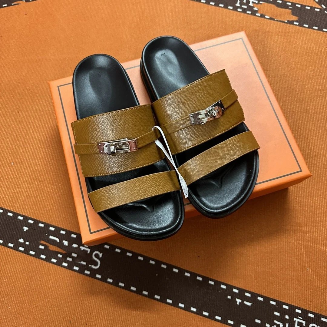 Hermès Sandals Two-strap flat with Kelly buckle — Brown leather
