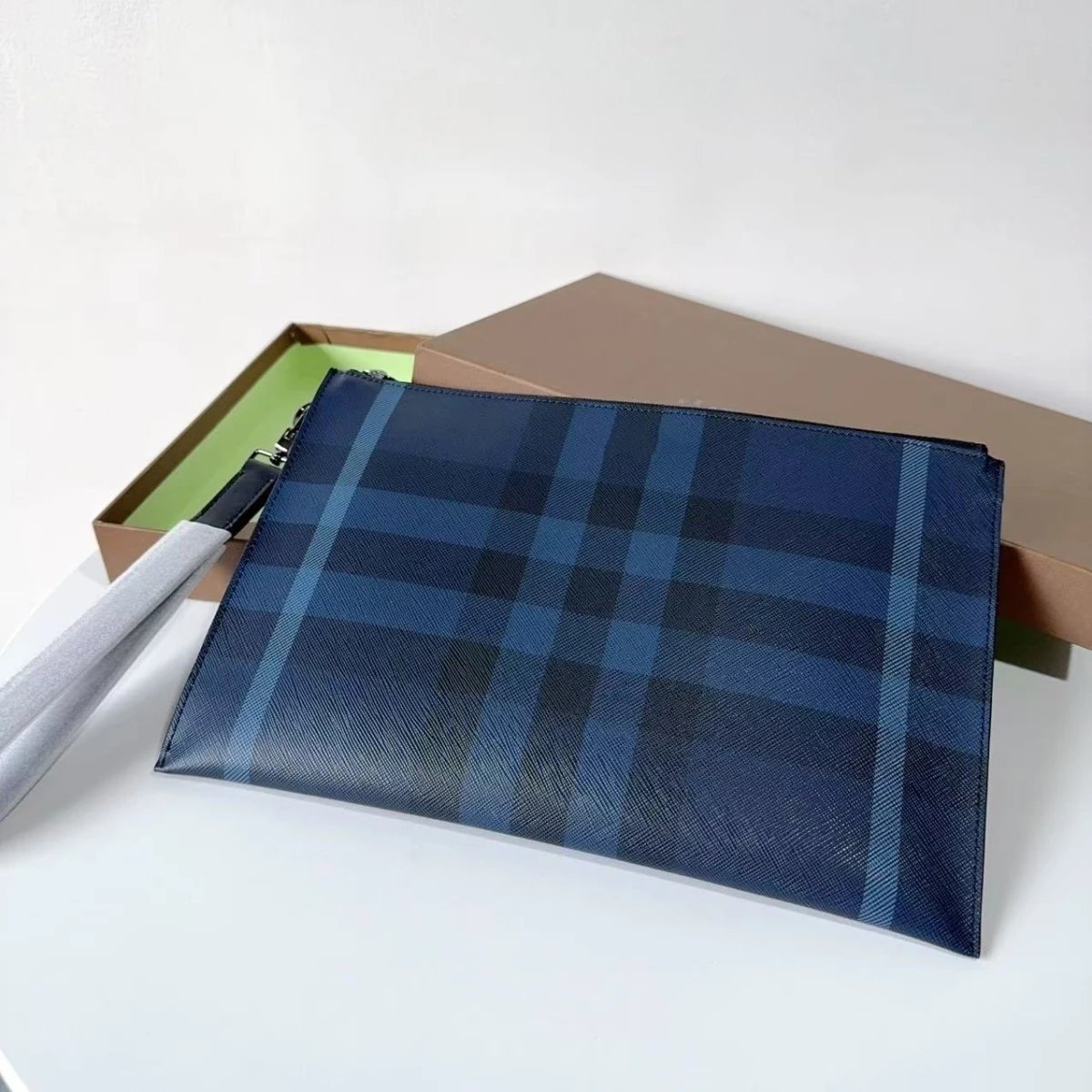 Unbranded Handbags Plaid zip wristlet clutch image 5