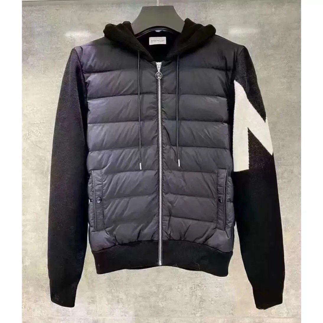 新款针织拼接黑色