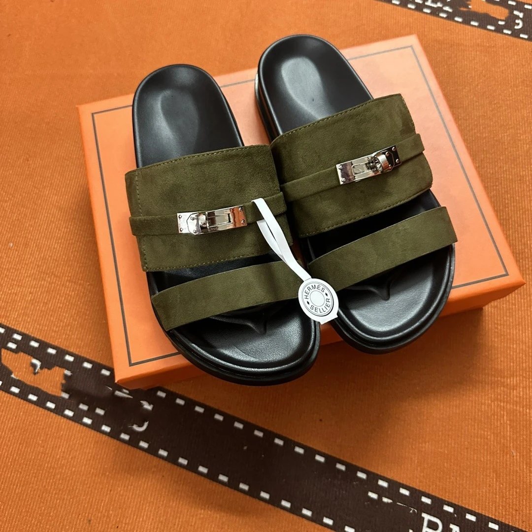Hermès Sandals Two-strap flat with Kelly buckle — suede green