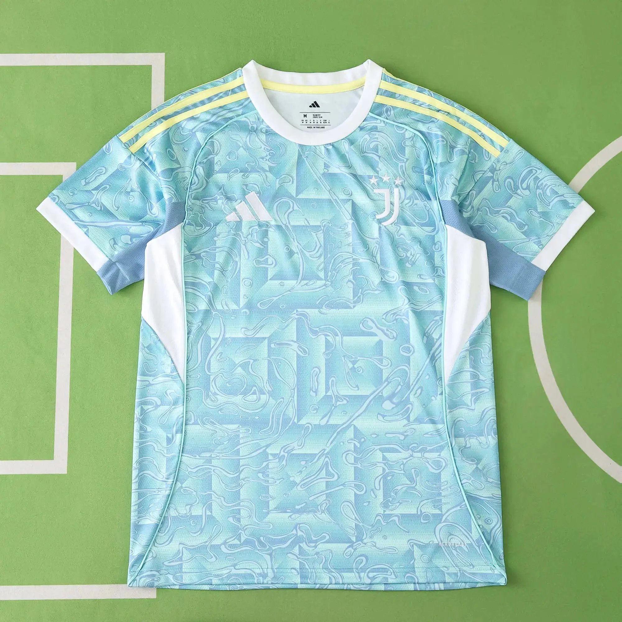 25-26 Juventus Away