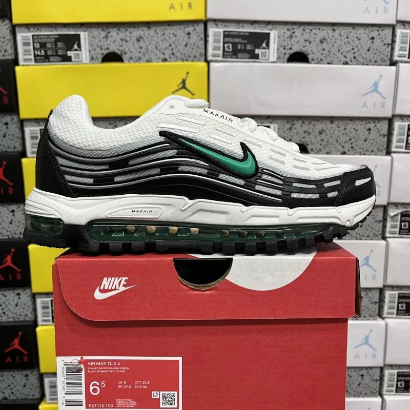 Black White Green FZ4110-100