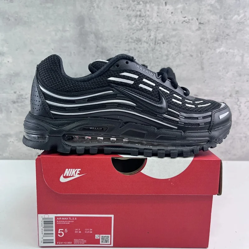 Collaboration Black FZ4110-002