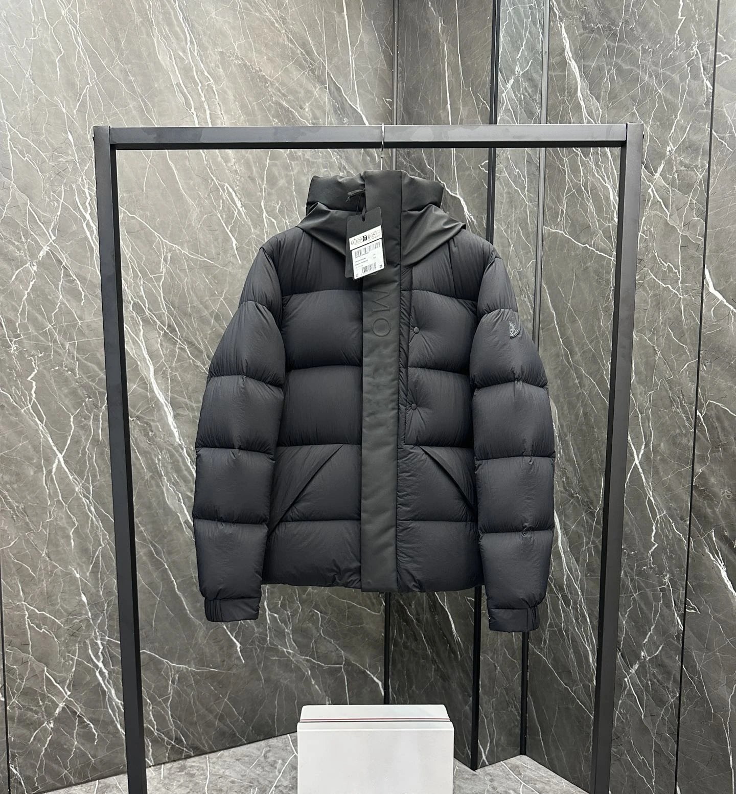 Moncler Down Jackets Hooded puffer jacket — Black Samurai Black