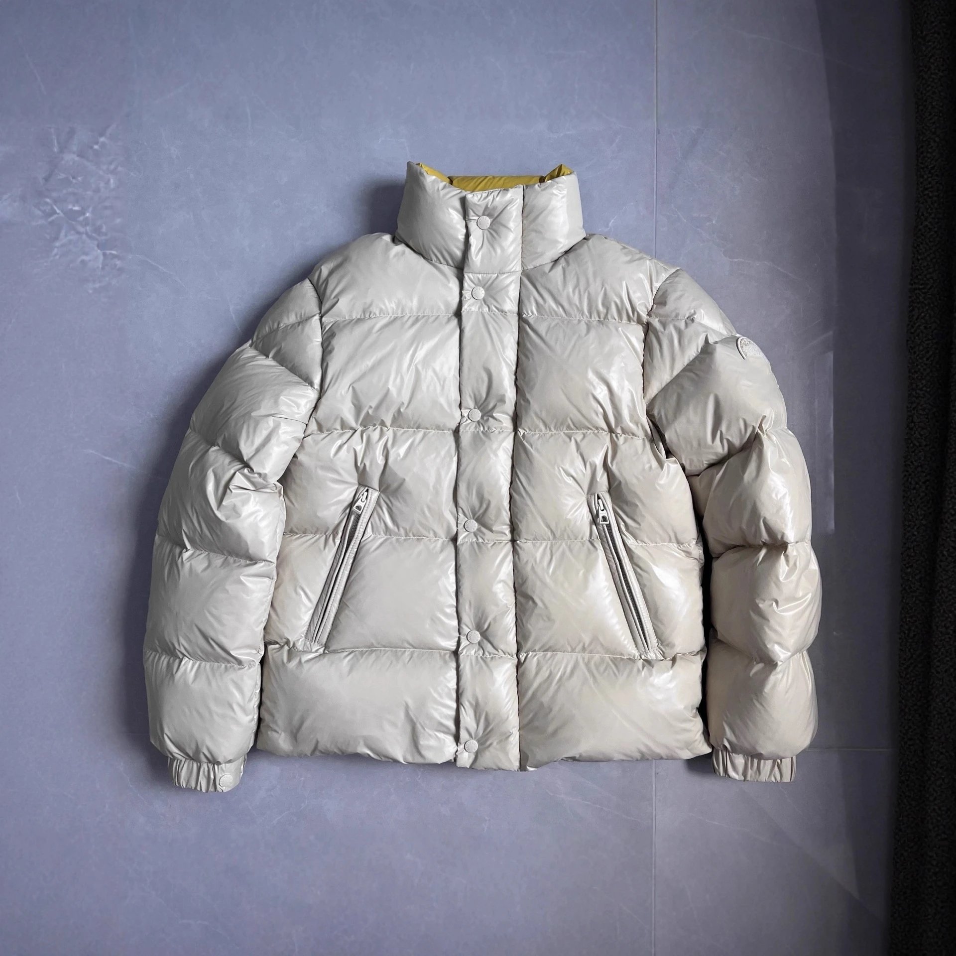 Moncler Down Jackets Hooded puffer jacket — Short white glossy style