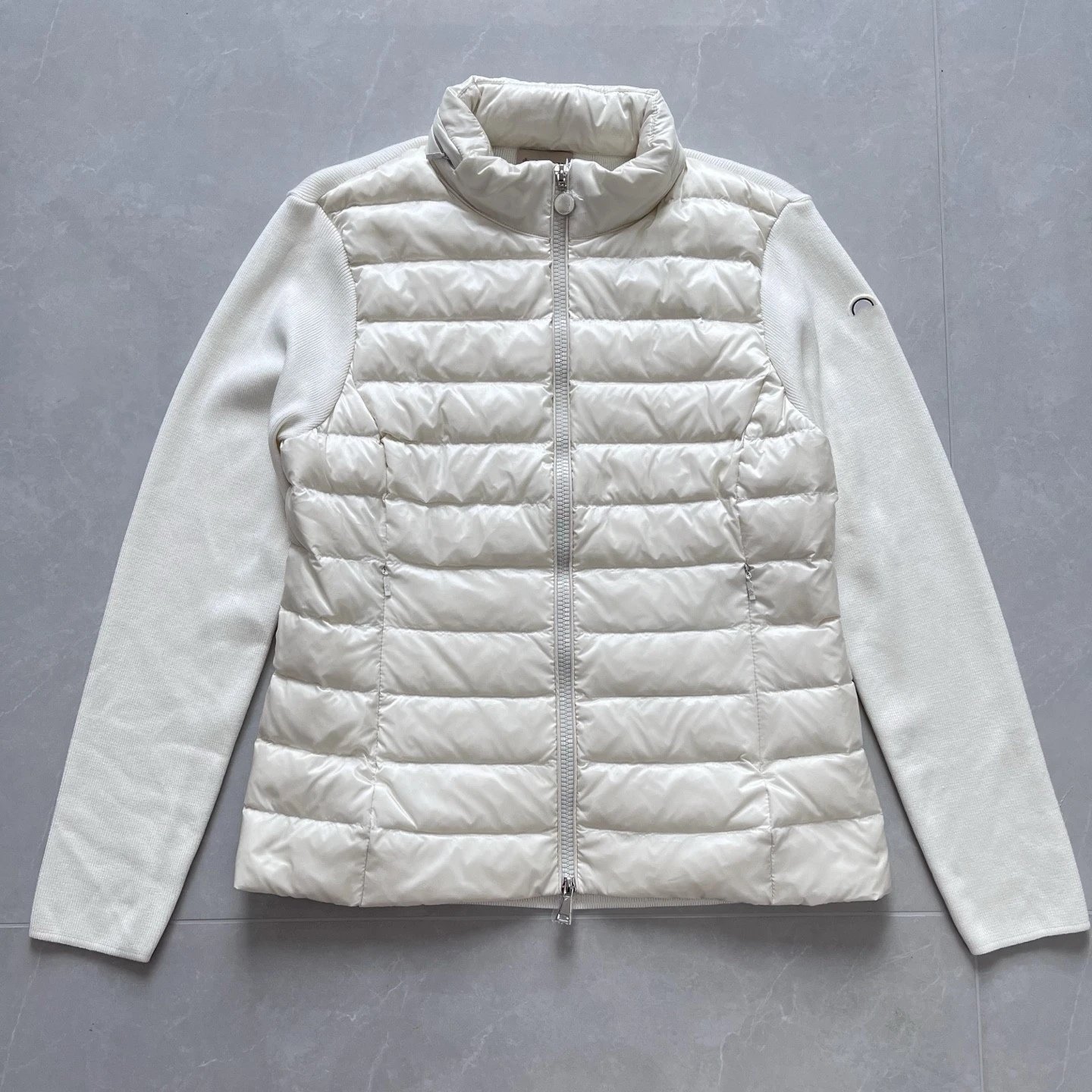 Moncler Down Jackets Hooded puffer jacket — Spliced white