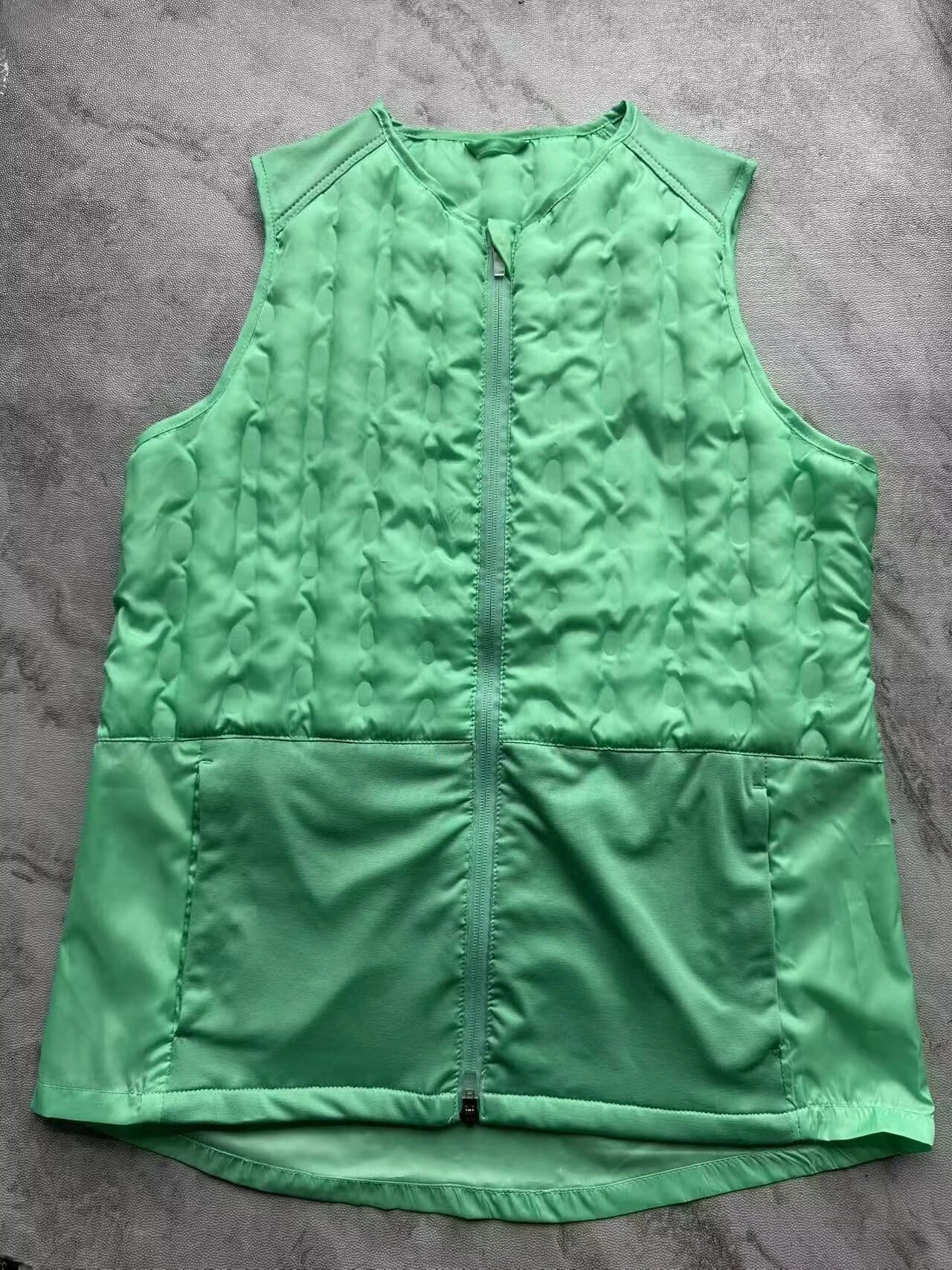 Vest-02 green with logo (pre-sale to be shipped on September 15th)