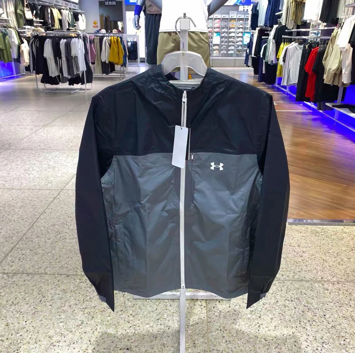 Design Zip-Up Performance Jacket Dark Gray Outerwear - 4