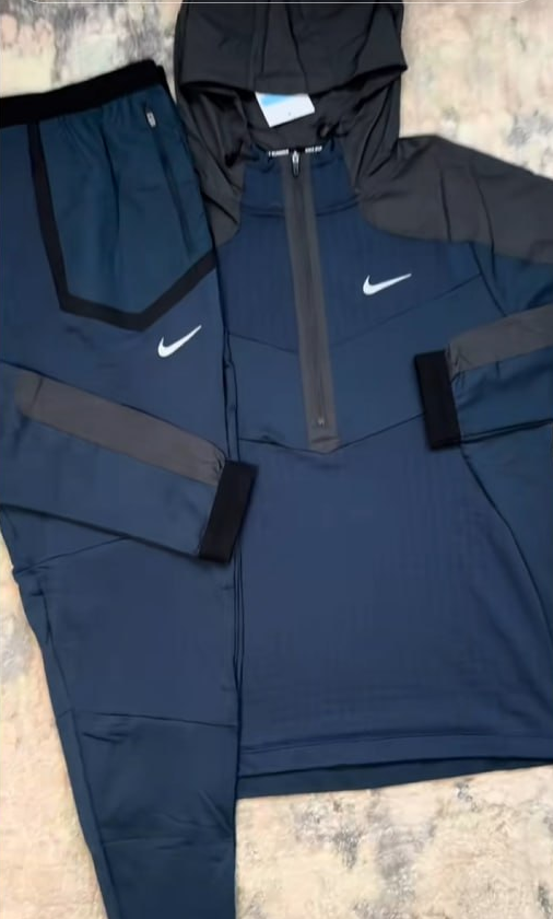 Nike Windrunner Half-Zip Hooded Jacket and Jogger Pants Set Navy