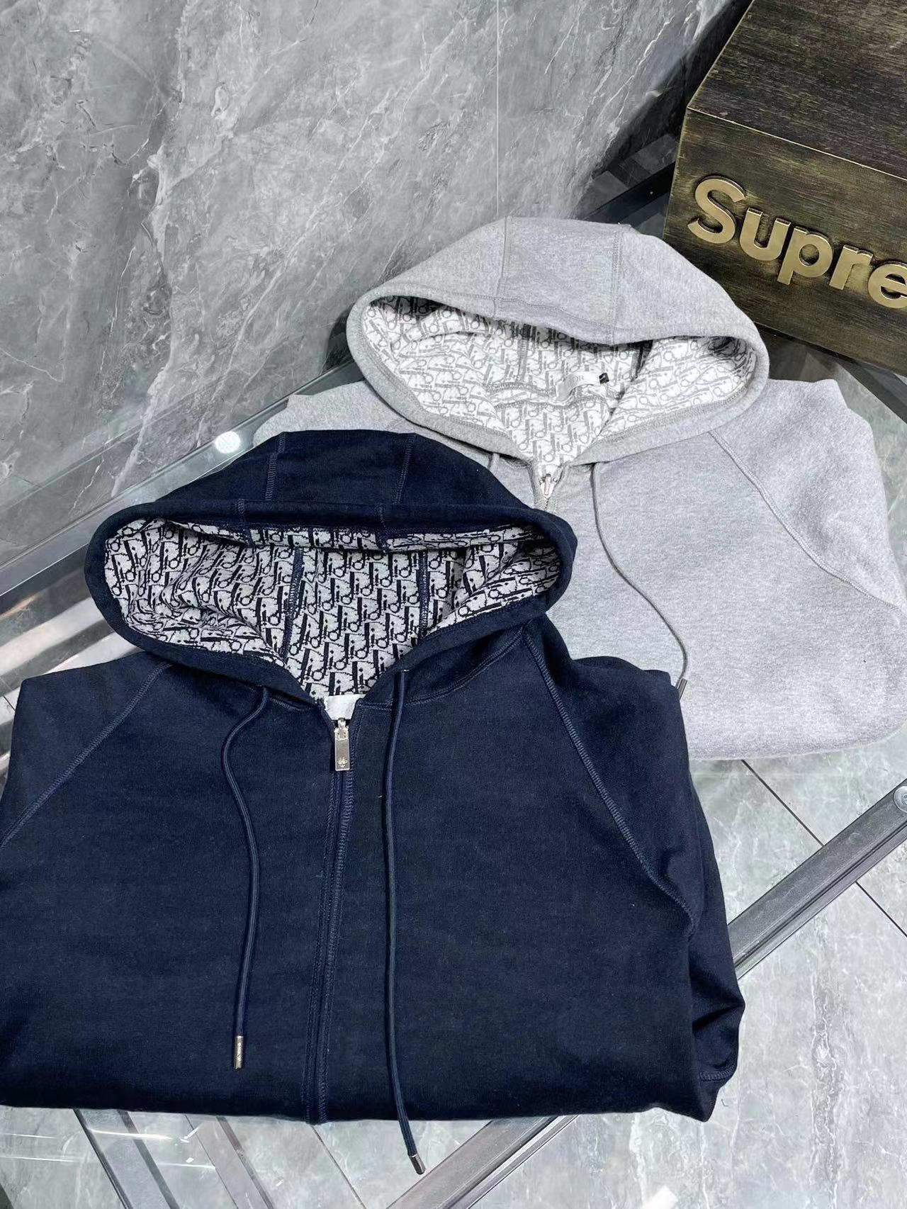 D-Classic Zip Hoodie - S by mase