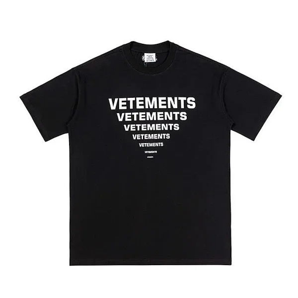 VETEMENTS brand's classic repeating letter print T-shirt