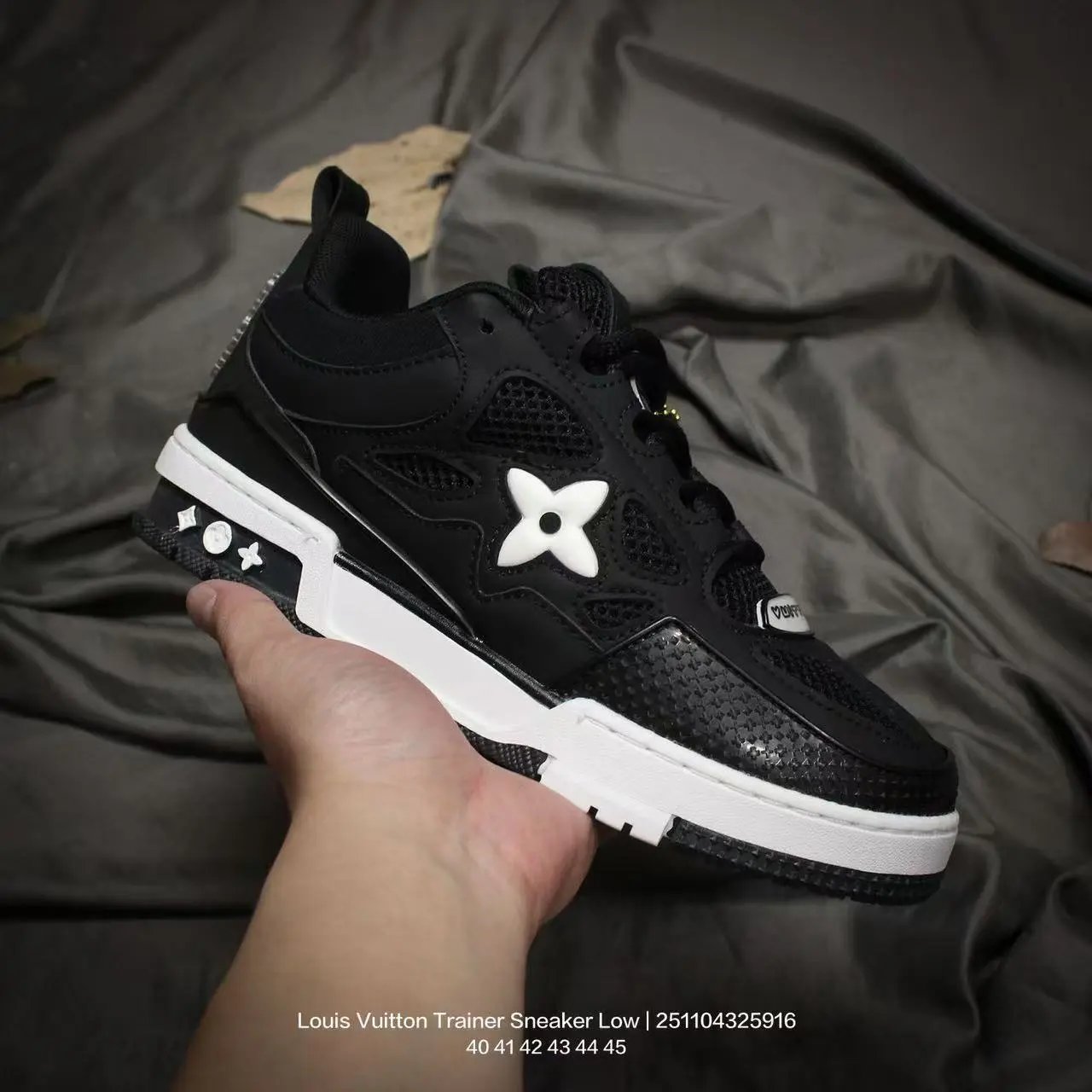 V-Fashion Skateboarding Shoes (U99)