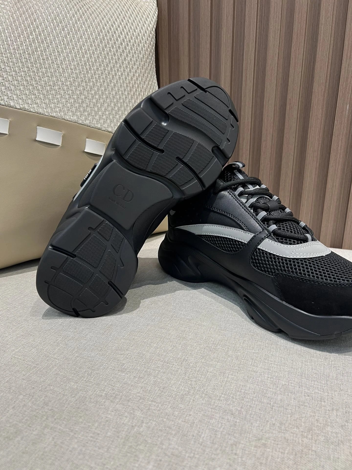 Dior B23 White Black Gray Chunky Sneakers - 10