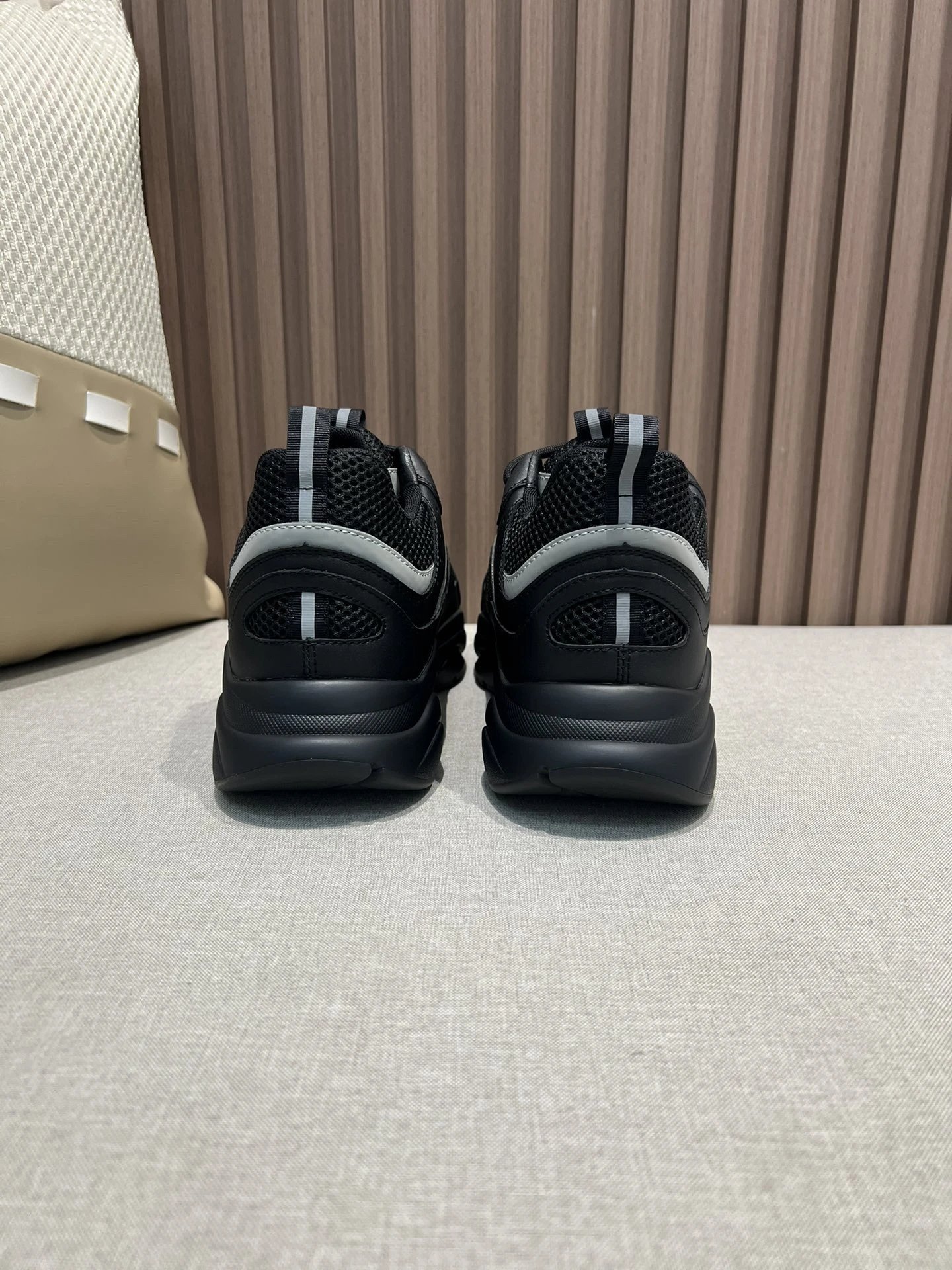 Dior B23 White Black Gray Chunky Sneakers - 9