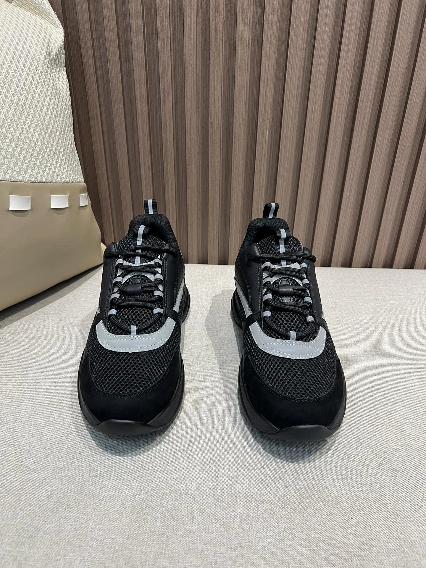 Dior B23 White Black Gray Chunky Sneakers - 3