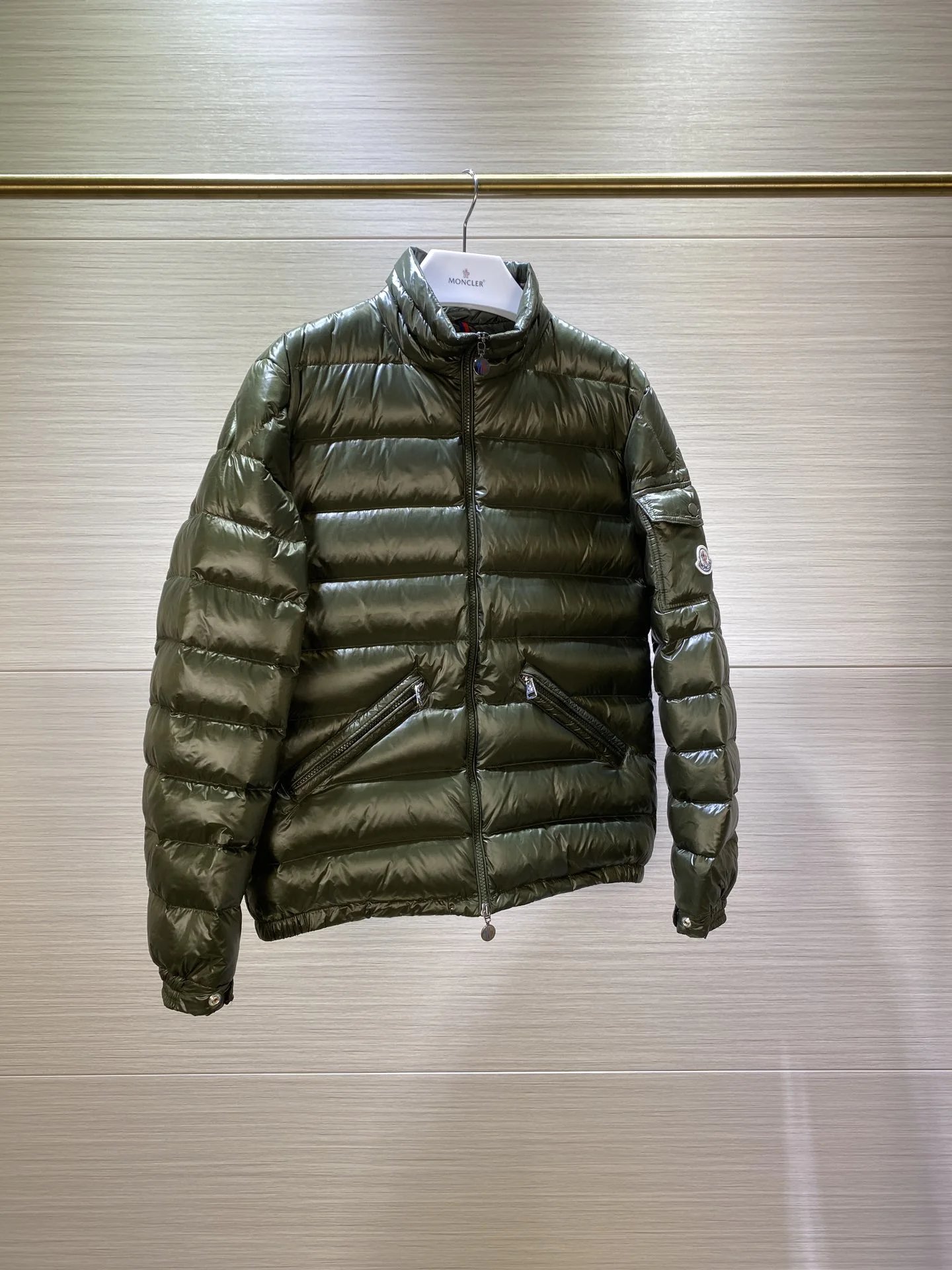 Moncler 6