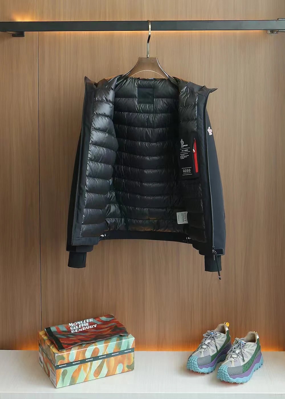 Moncler 2