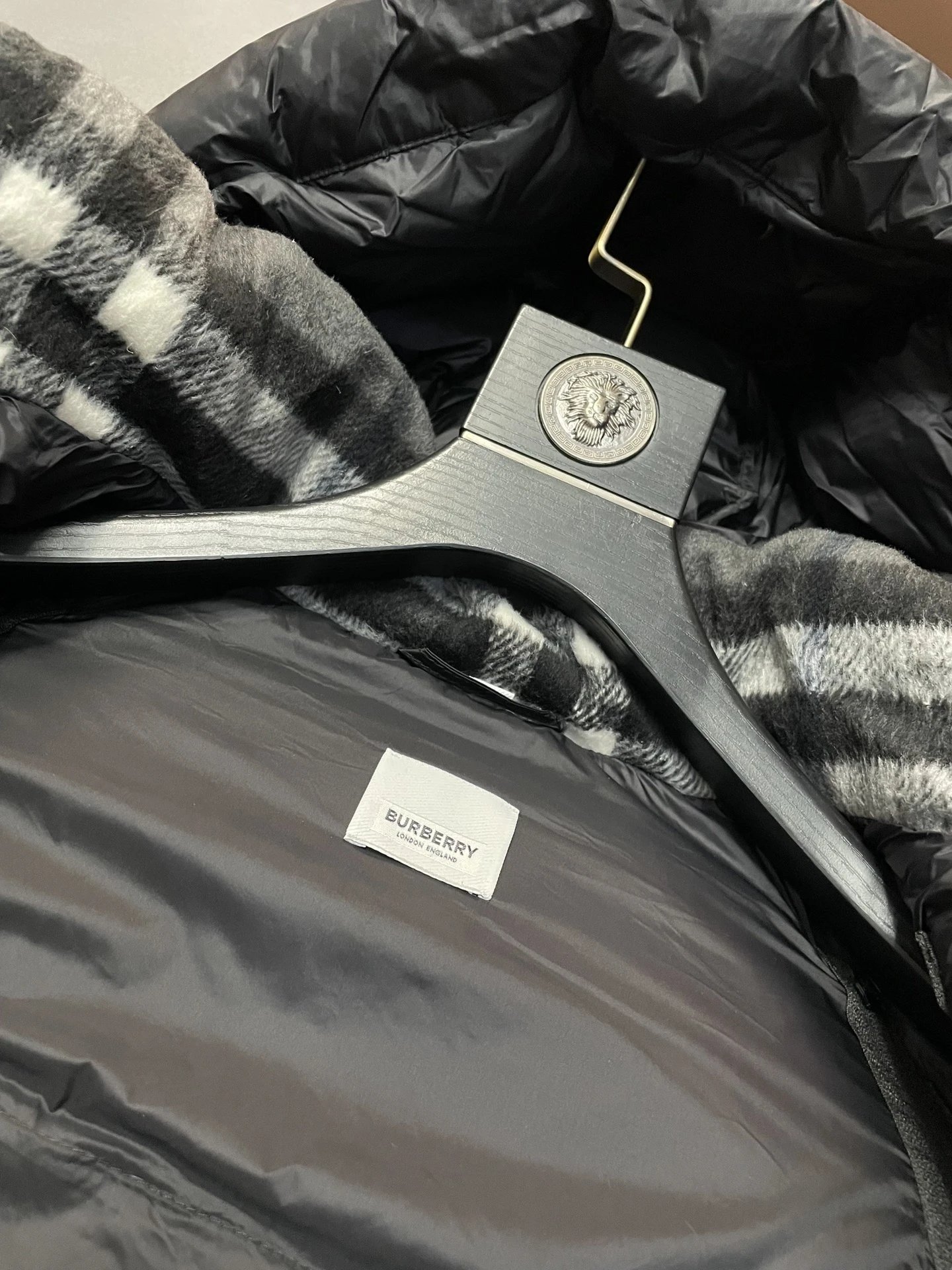 Burberry 9