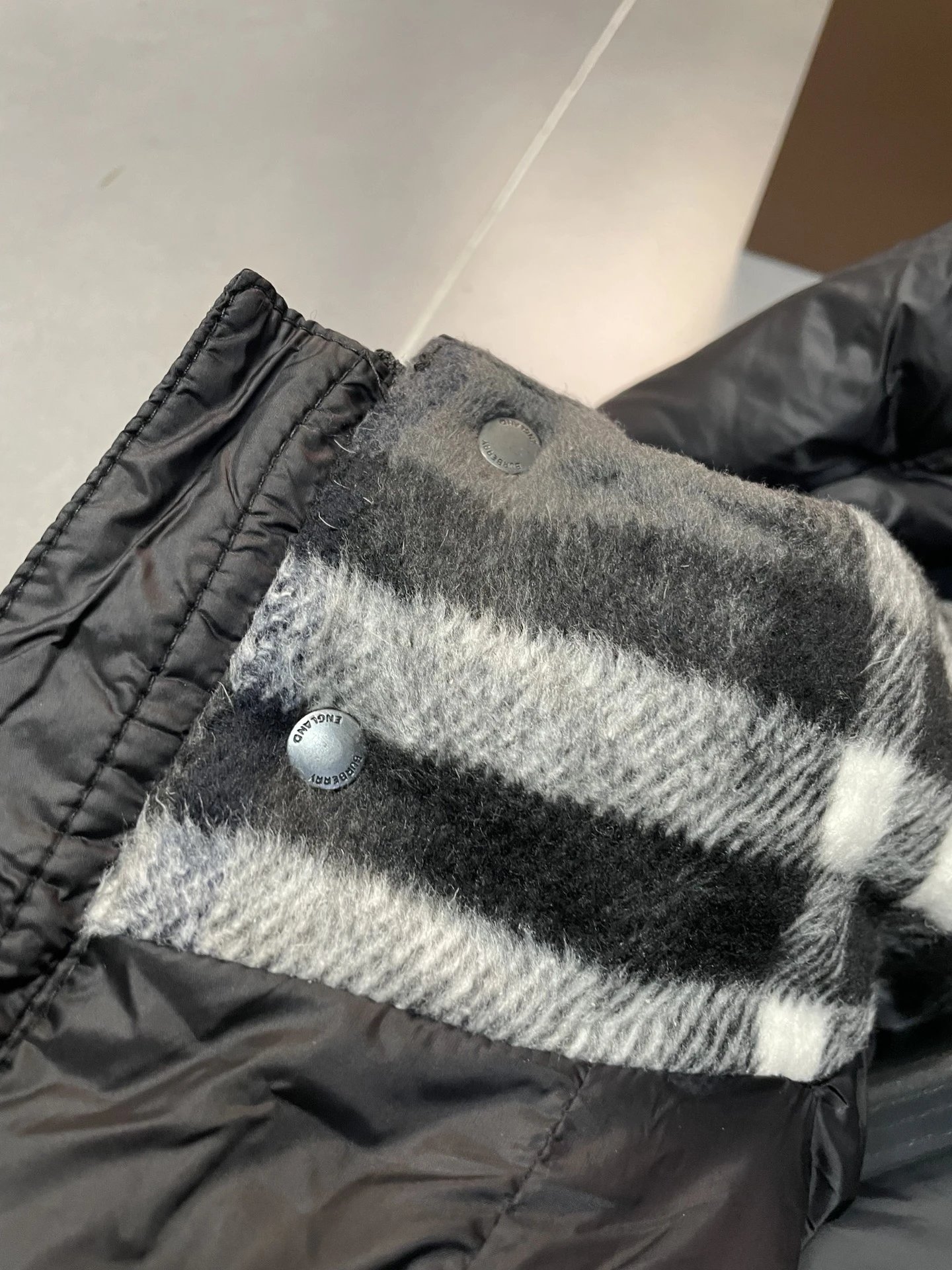 Burberry 8