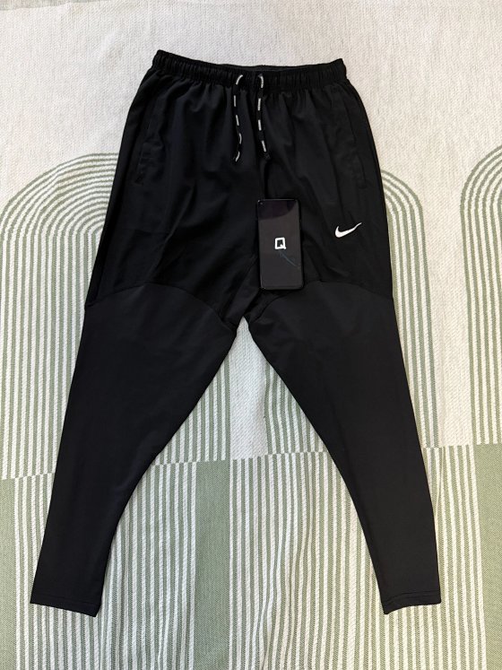 Single hook pants