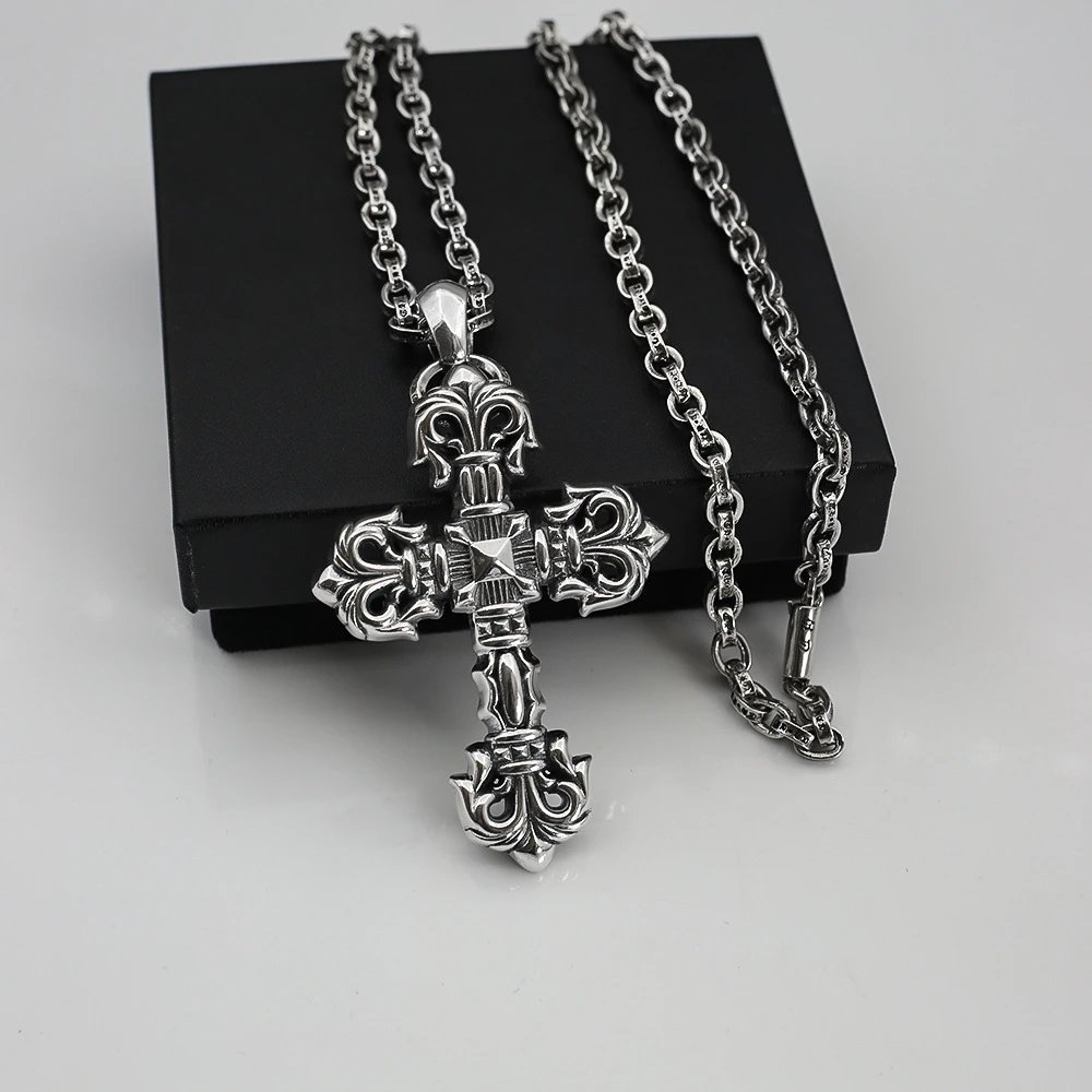 B30 Letter Chain