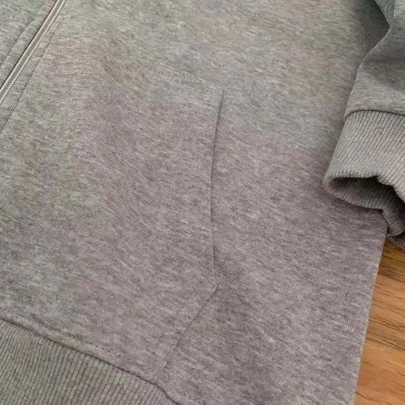 Moncler Logo Embroidered Crewneck Sweatshirt Black and White - 7