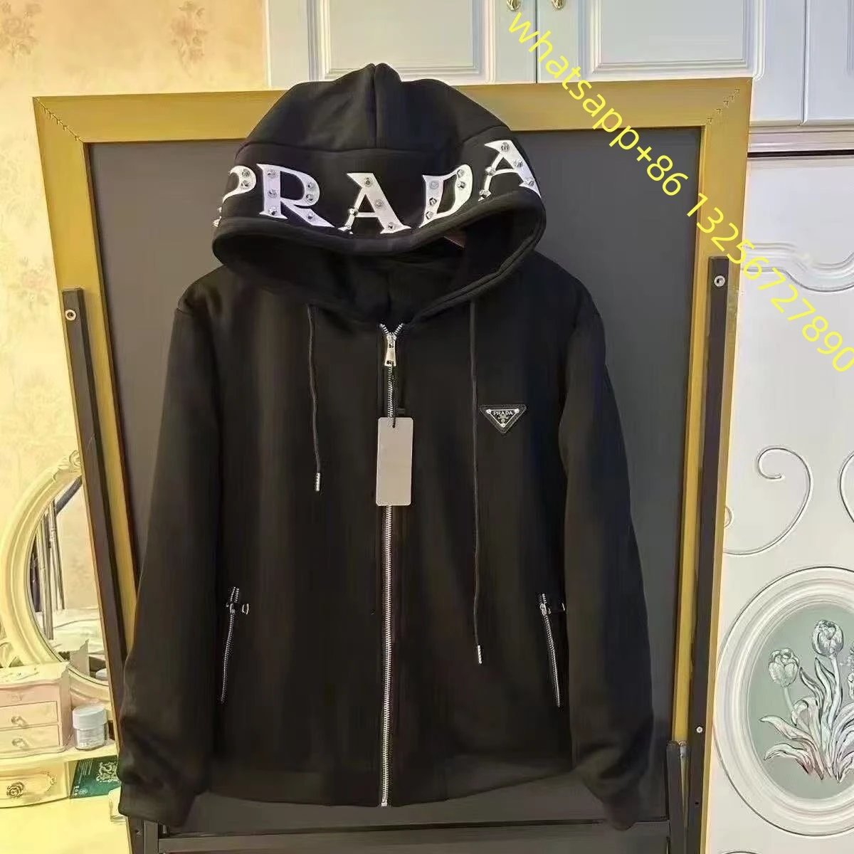 Prada1