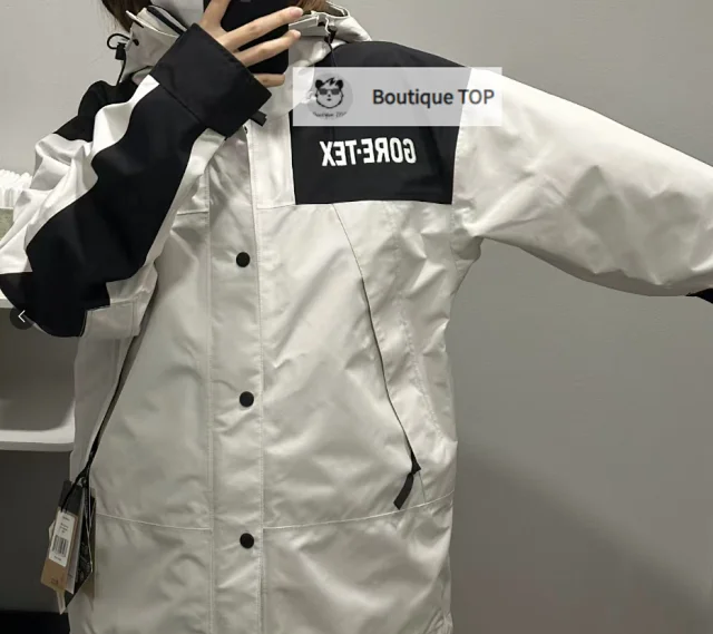 The North Face Jackets Hooded color-block zip-front jacket product detail image 14
