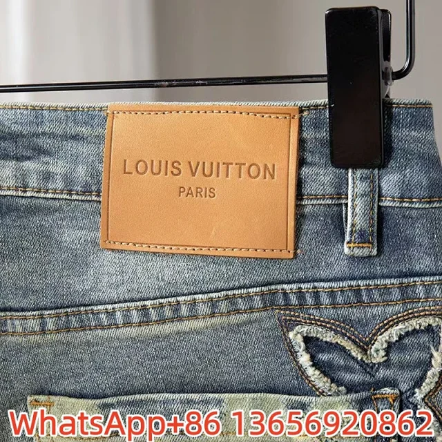 Louis Vuitton Jeans Slim Fit product detail image 2