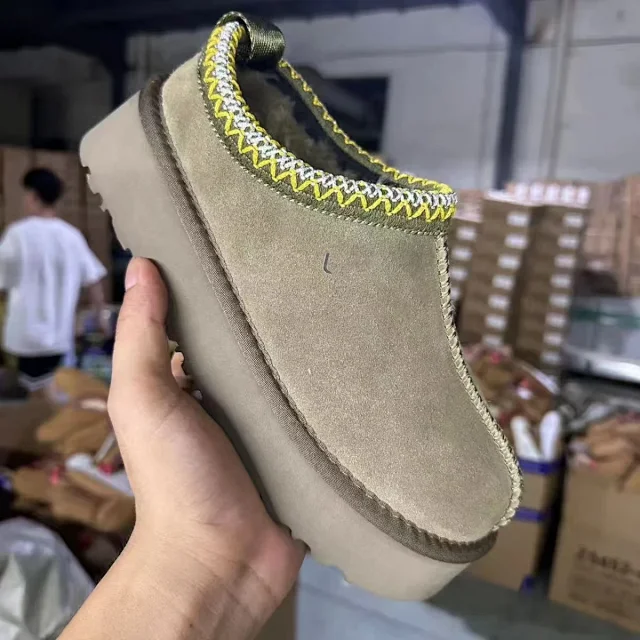Unbranded Boots Fleece-Lined Suede Ankle product detail image 10