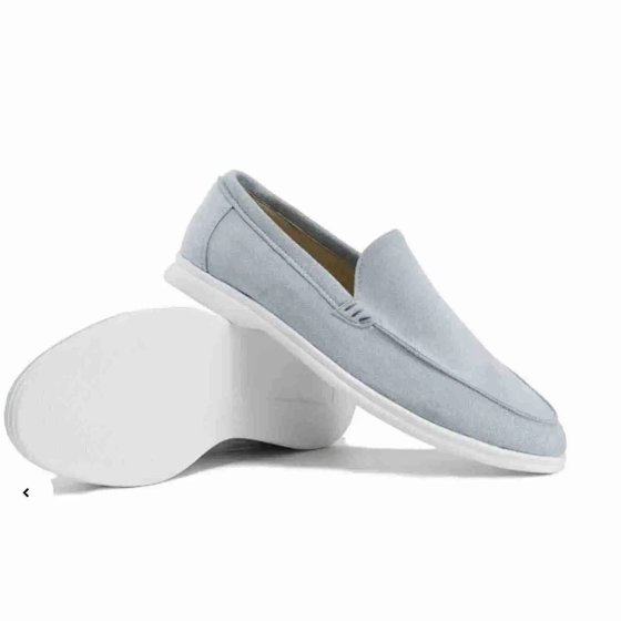 l. P Le blessing. shoe