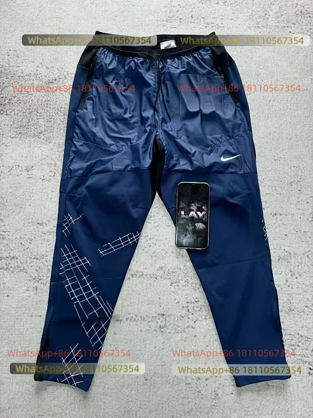 Nike Dri-FIT Run Division Woven Running1