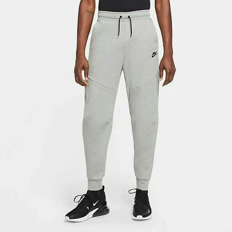 Nike Tech 4
