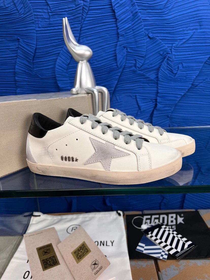 G. Golden Goose+Casual Shoes