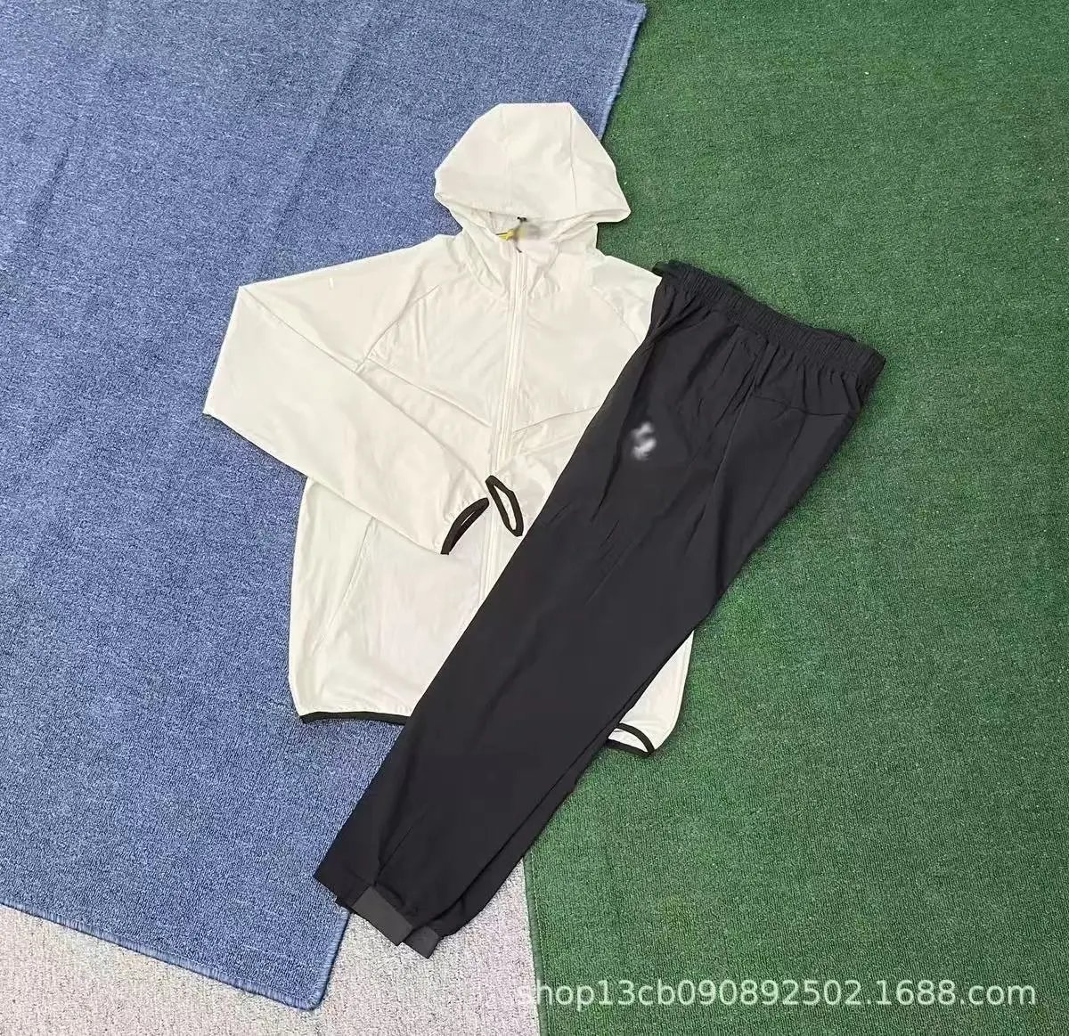 Set - White+Black