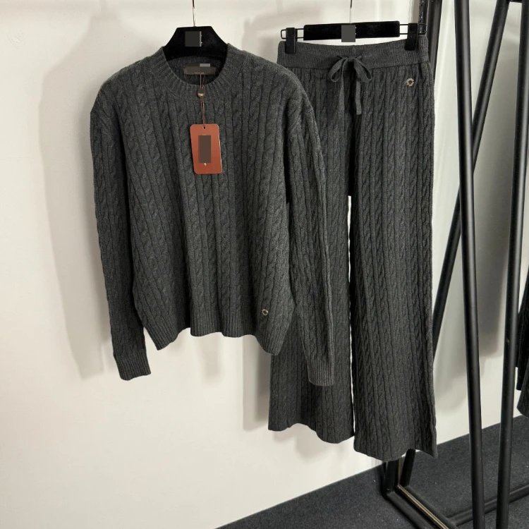 SKU-04-灰色