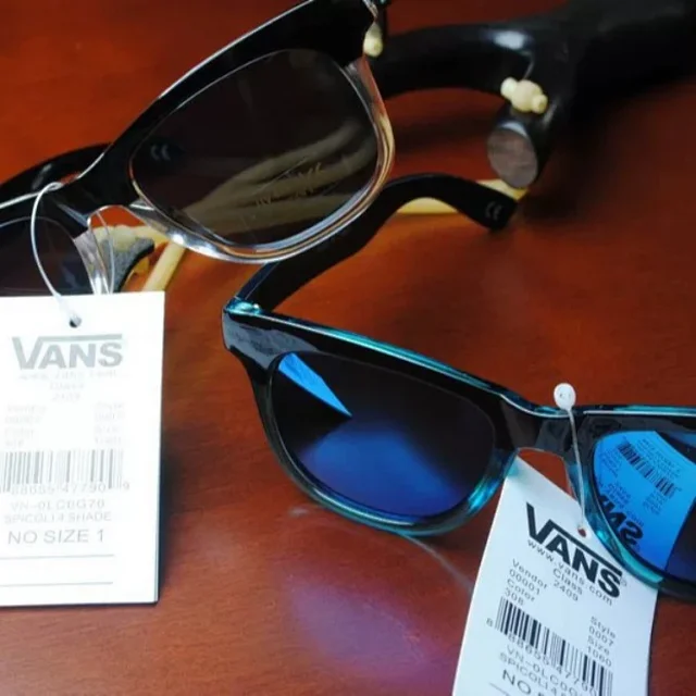 Vans Eyewear Two-tone rectangular sunglasses product detail image 5