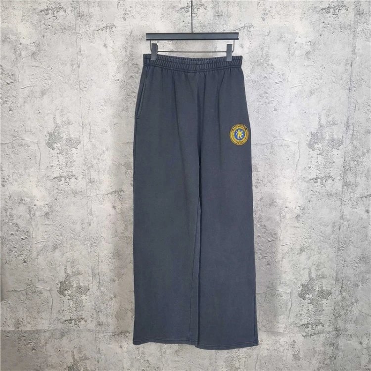 Umbro Trousers Wide-Leg Sweatpants — Washed black