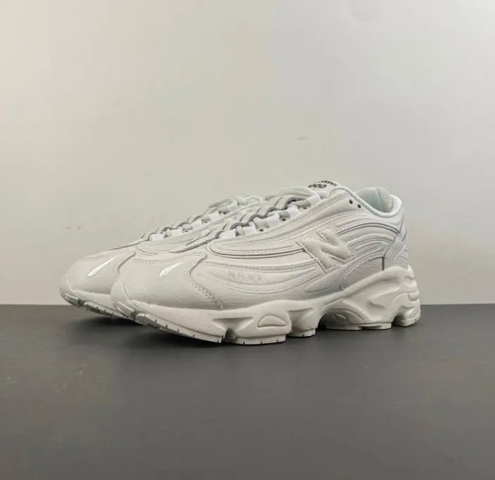 New Balance Sneakers Low-Top Lace-Up — All white