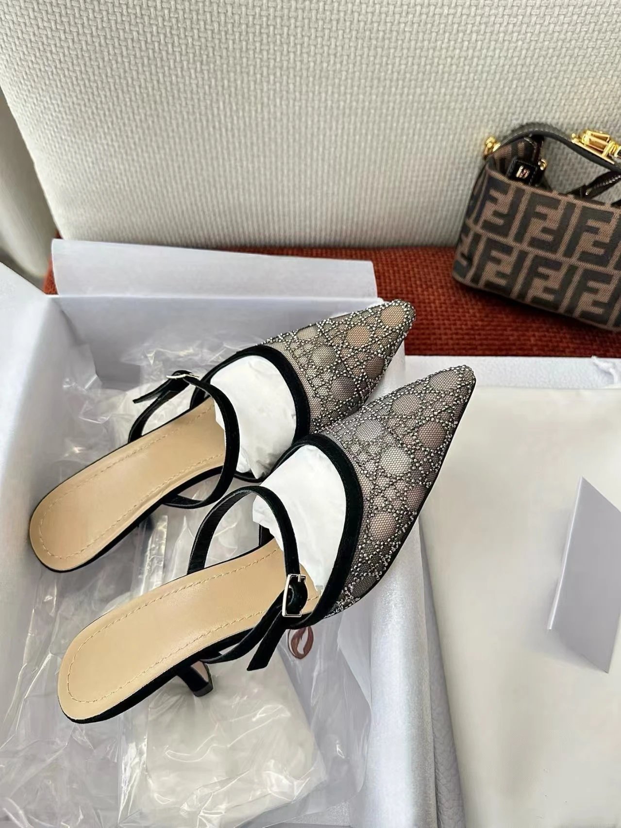 Unbranded High Heels Pointed-Toe Rhinestone Mesh Pumps image 4