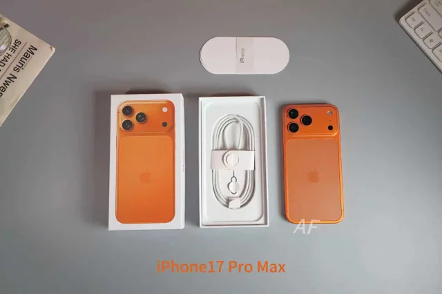 Apple Uncategorized iPhone 17 Pro Max product detail image 3