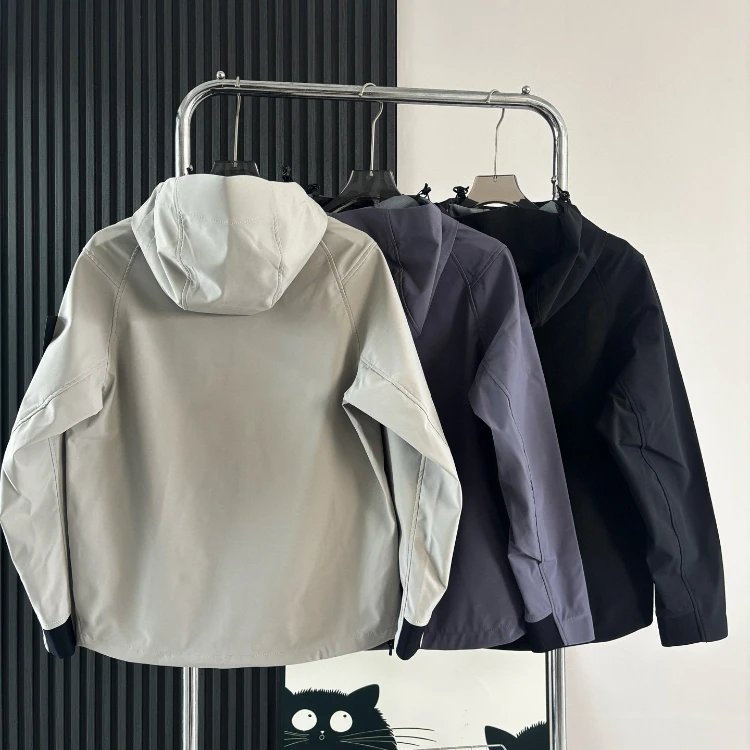 Stone Island Jackets Hooded zip-up jacket with compass sleeve badge image 4