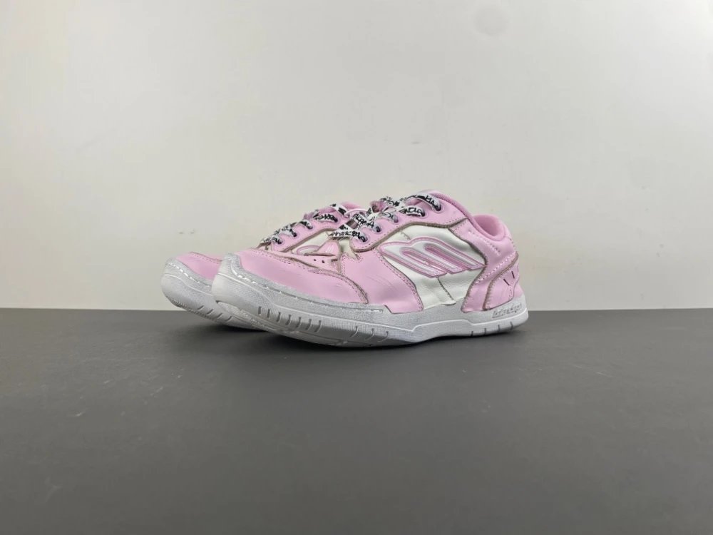 Balenciaga Sneakers Chunky Lace-Up — Pinkish white